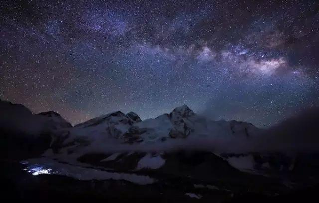 登上珠穆朗玛峰，你究竟会看到什么？