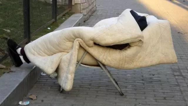 世界百大未解之谜之为什么中国人喜欢在宜家睡觉？